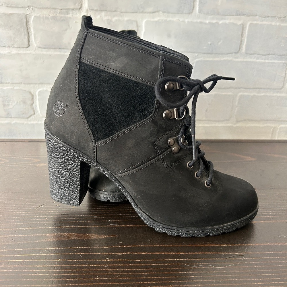 Timberland Lace-Up Boots 8.5